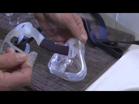 Video tutorial on how to clean the ResMed Quattro FX full face CPAP mask